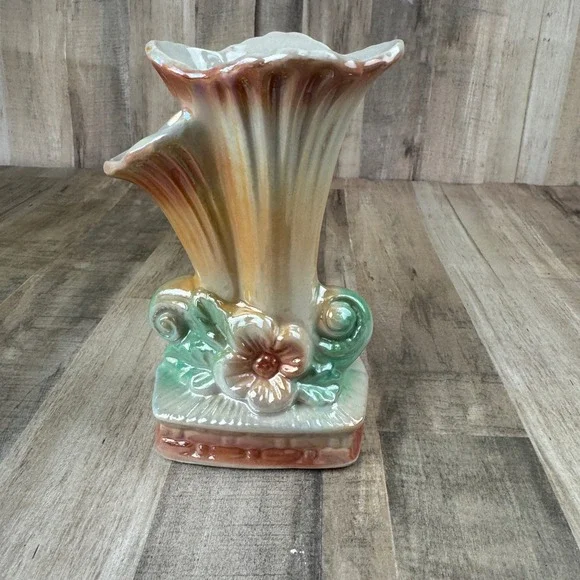 Vintage Lusterware Vase Made in Brazil Floral Gold 6" - Picture 2 of 5